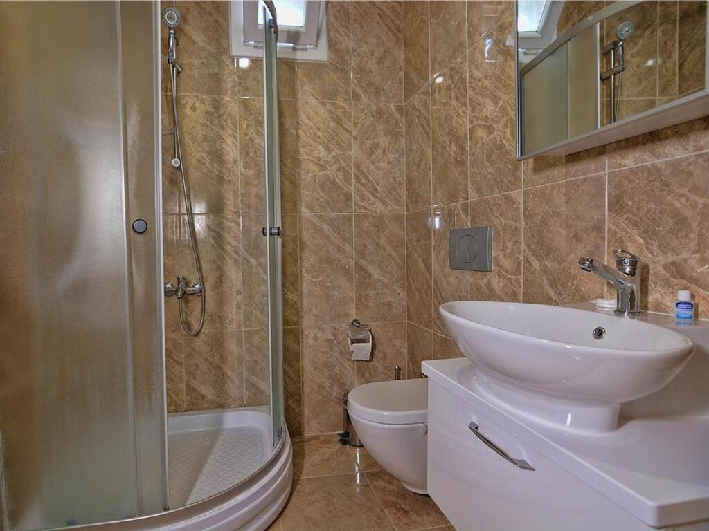 Airport Guelluek Otel Milas Zewnętrze zdjęcie